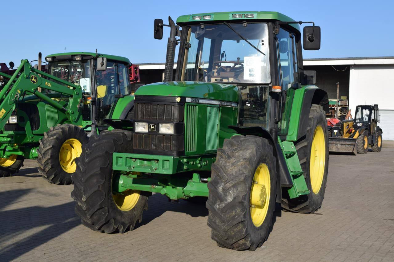 John Deere 6510 - Máy cày: hình 2 John Deere 6510 - Máy cày: hình 2