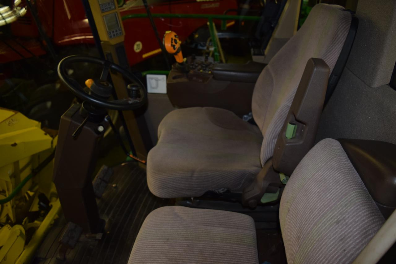 Máy gặt đập thức ăn gia súc John Deere 7400: hình 8