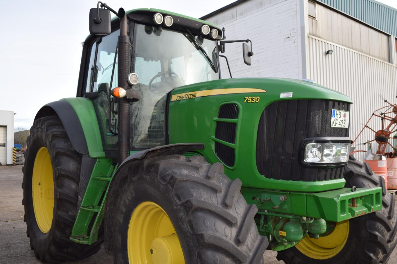 John Deere 7530 Premium - Máy cày: hình 3 John Deere 7530 Premium - Máy cày: hình 3