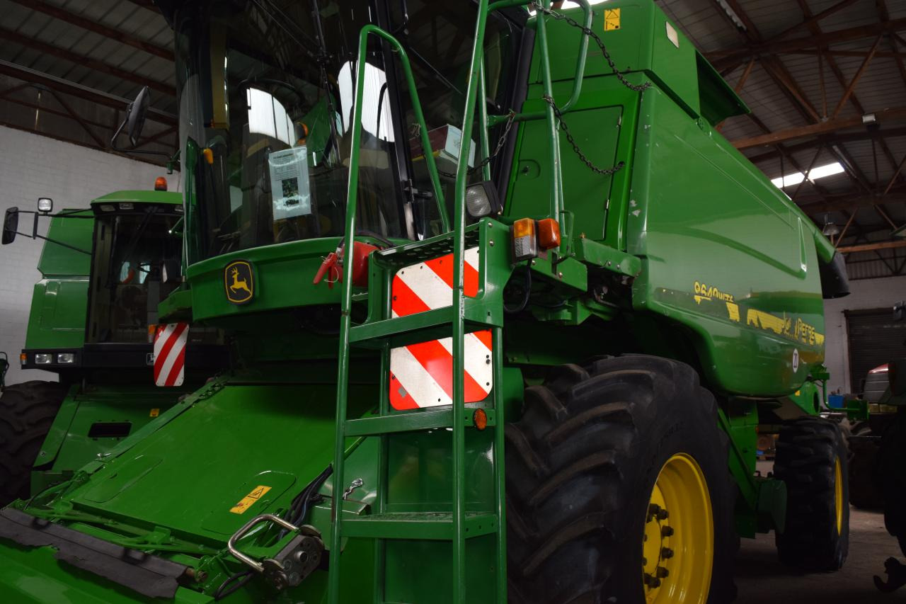John Deere 9640 WTS - Máy gặt đập: hình 2 John Deere 9640 WTS - Máy gặt đập: hình 2