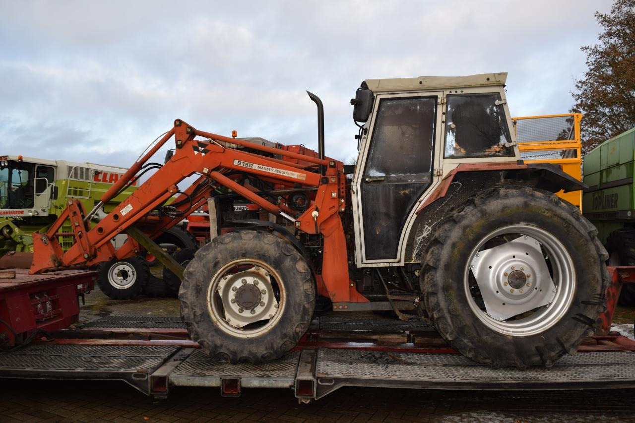 Massey Ferguson MF 390 T *Brandschaden* - Máy cày: hình 1 Massey Ferguson MF 390 T *Brandschaden* - Máy cày: hình 1