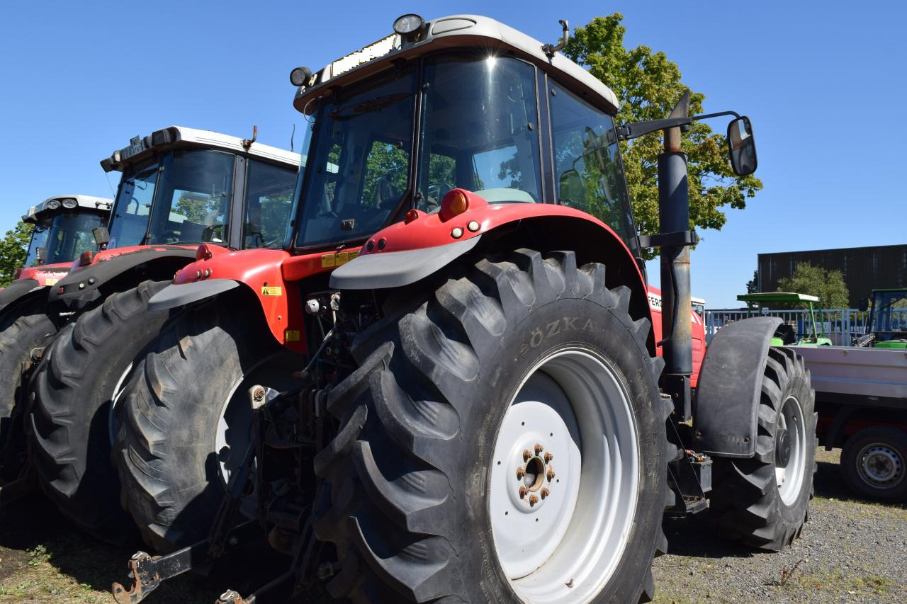 Massey Ferguson MF 6480 - Máy cày: hình 4 Massey Ferguson MF 6480 - Máy cày: hình 4