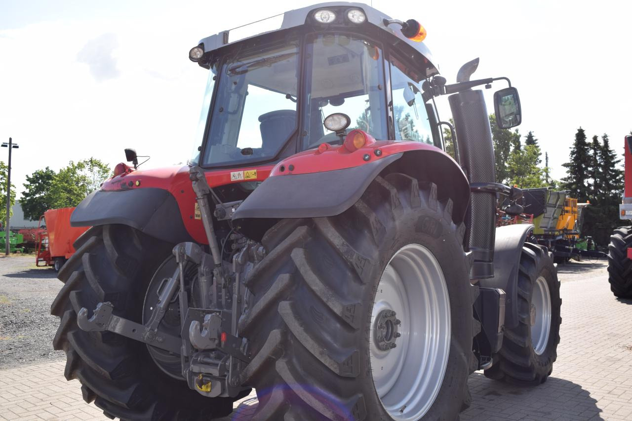 Massey Ferguson MF 7715 Dyna-6 - Máy cày: hình 5 Massey Ferguson MF 7715 Dyna-6 - Máy cày: hình 5