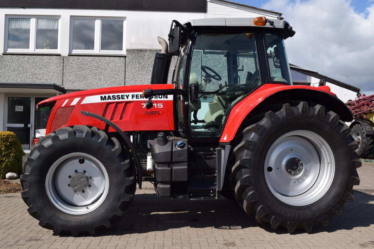 Massey Ferguson MF 7715 Dyna-6 - Máy cày: hình 3 Massey Ferguson MF 7715 Dyna-6 - Máy cày: hình 3