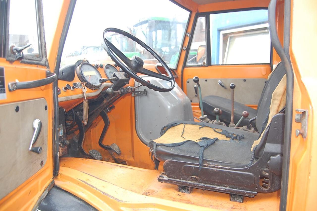 Mercedes-Benz Unimog U421 - Tiện ích/ Xe đặc dụng: hình 4 Mercedes-Benz Unimog U421 - Tiện ích/ Xe đặc dụng: hình 4