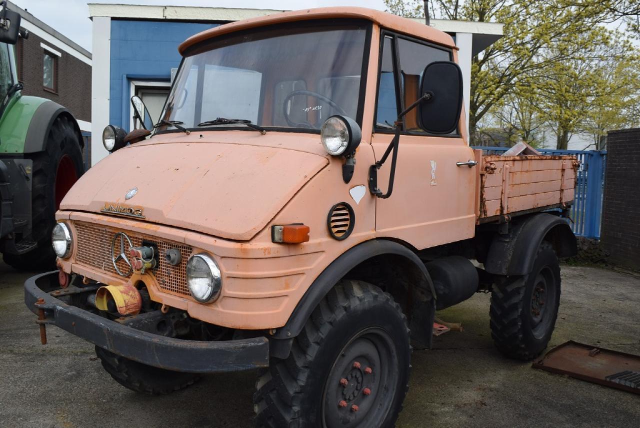 Mercedes-Benz Unimog U421 - Tiện ích/ Xe đặc dụng: hình 2 Mercedes-Benz Unimog U421 - Tiện ích/ Xe đặc dụng: hình 2