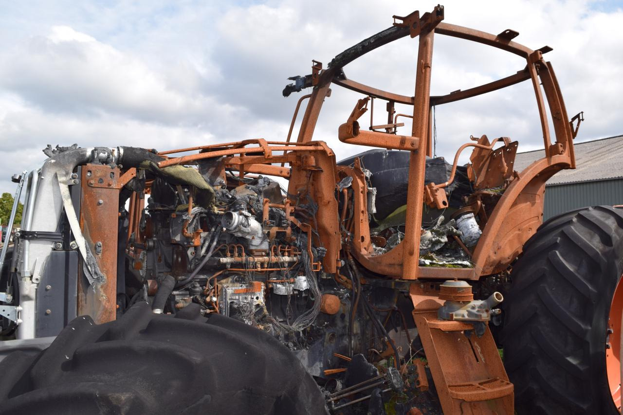 Valtra T234 *zur Teileverwertung* - Máy cày: hình 4 Valtra T234 *zur Teileverwertung* - Máy cày: hình 4