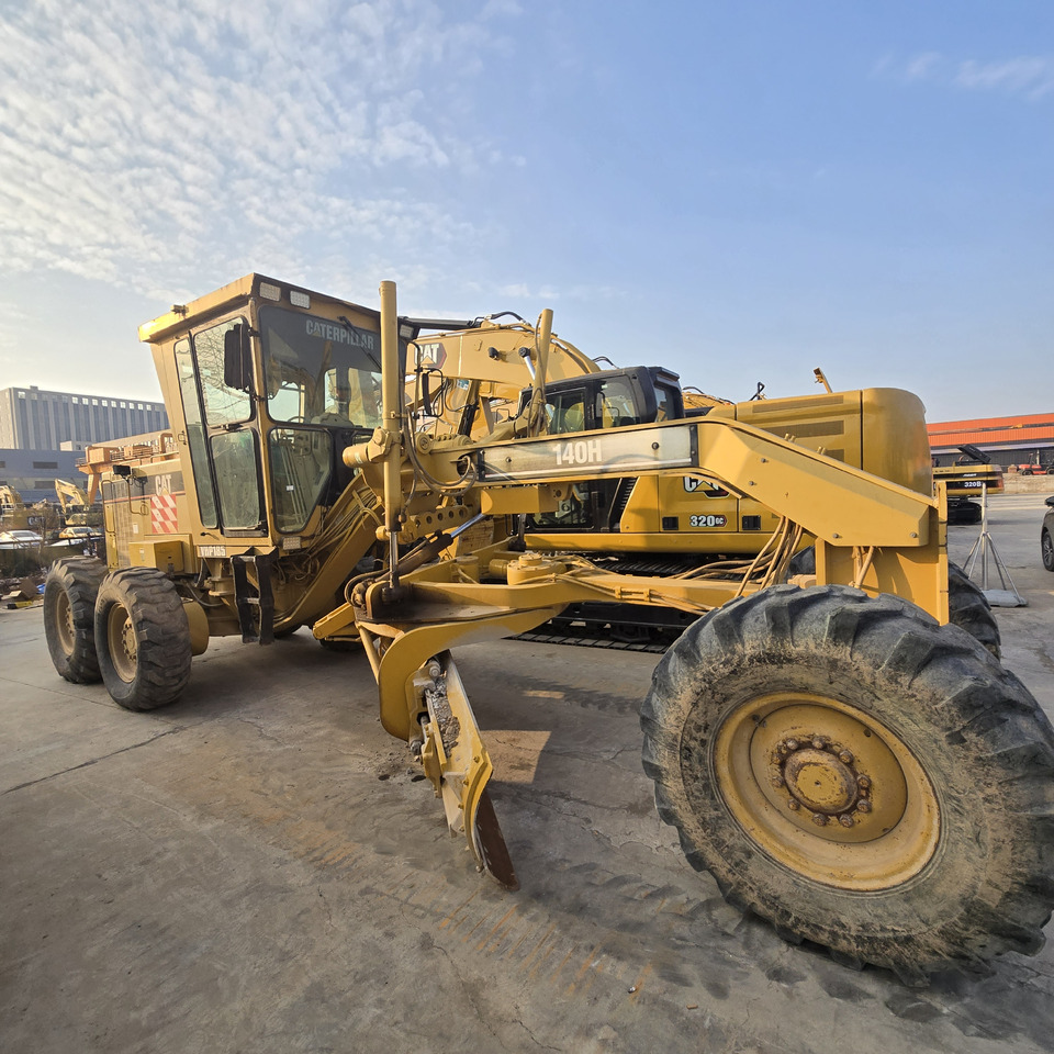CAT 140H - Máy san: hình 2 CAT 140H - Máy san: hình 2