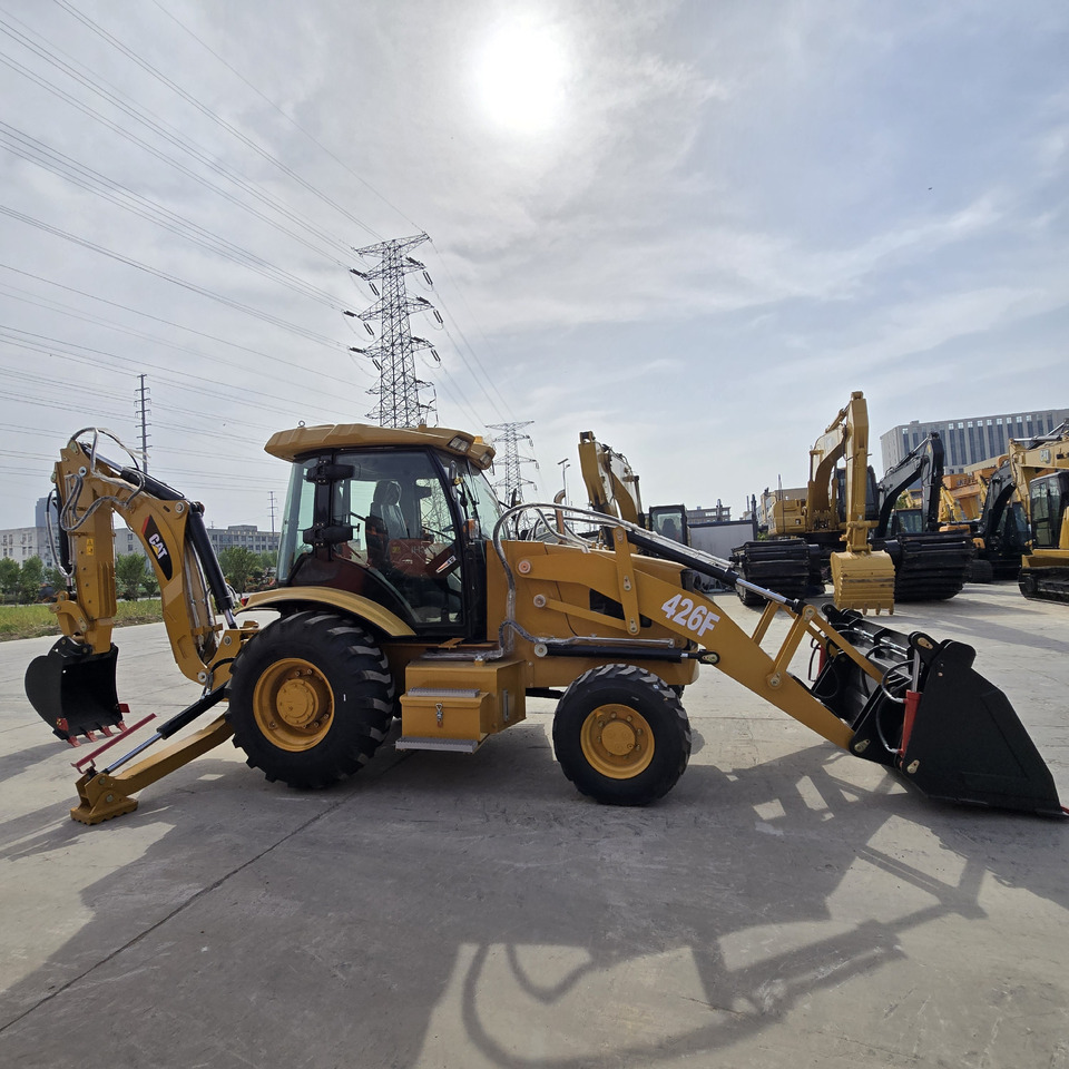 CATERPILLAR 426F - Máy xúc trước múc sau: hình 5 CATERPILLAR 426F - Máy xúc trước múc sau: hình 5