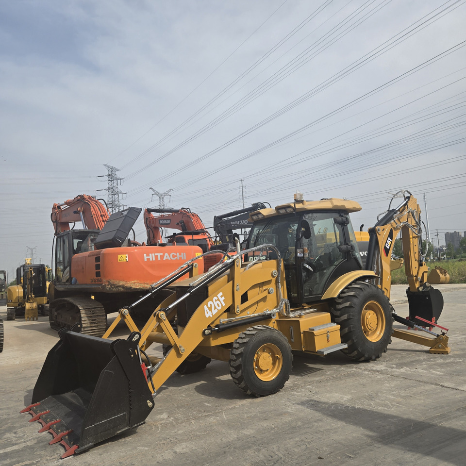 CATERPILLAR 426F - Máy xúc trước múc sau: hình 2 CATERPILLAR 426F - Máy xúc trước múc sau: hình 2