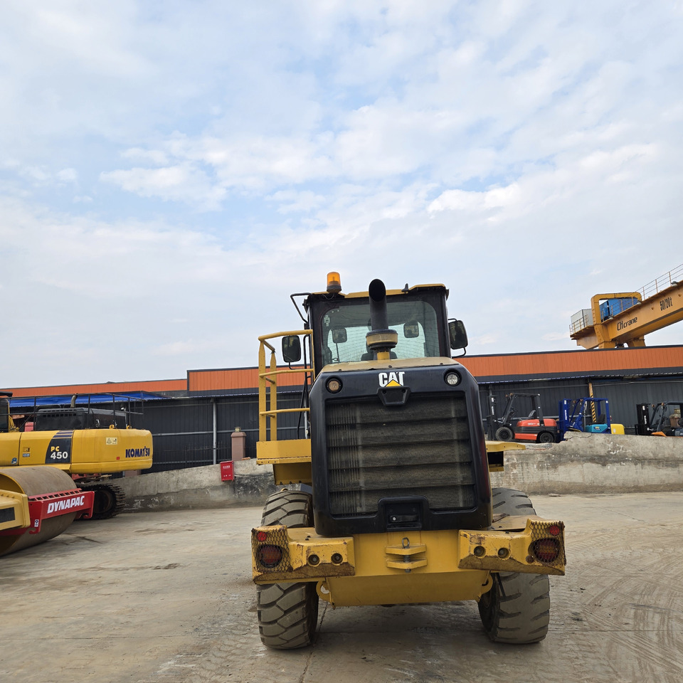 CATERPILLAR 924K - Máy xúc lật bánh lốp: hình 5 CATERPILLAR 924K - Máy xúc lật bánh lốp: hình 5