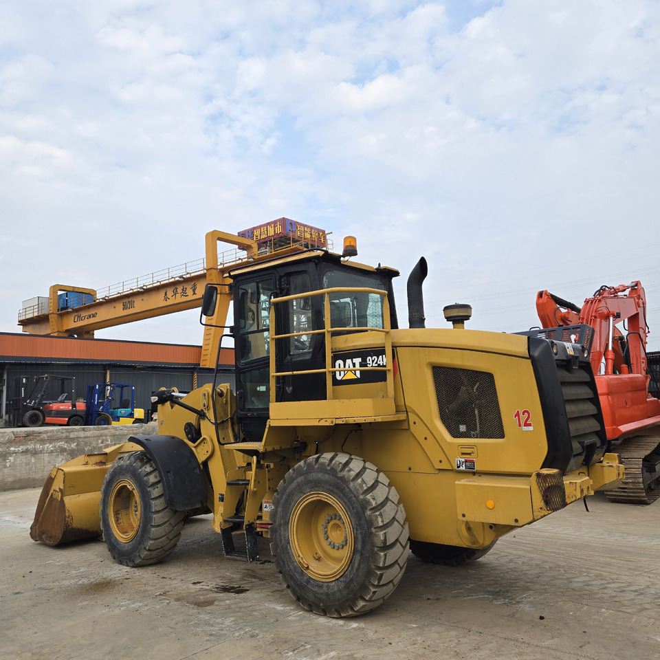 CATERPILLAR 924K - Máy xúc lật bánh lốp: hình 4 CATERPILLAR 924K - Máy xúc lật bánh lốp: hình 4