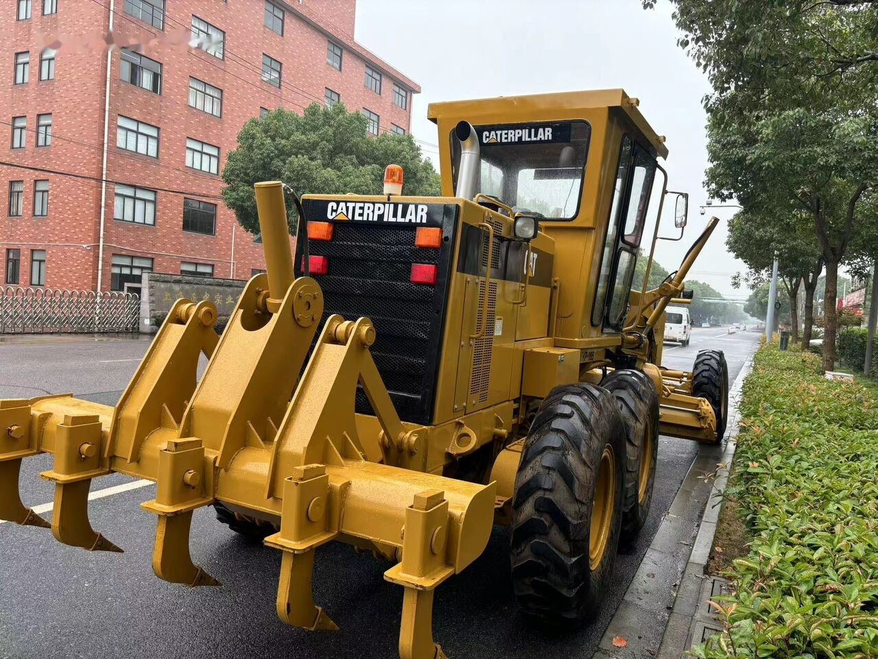 Máy san Caterpillar 140H: hình 12