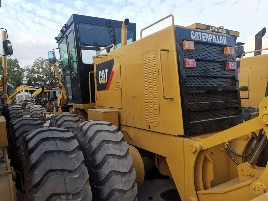 Caterpillar 140H - Máy san: hình 3 Caterpillar 140H - Máy san: hình 3