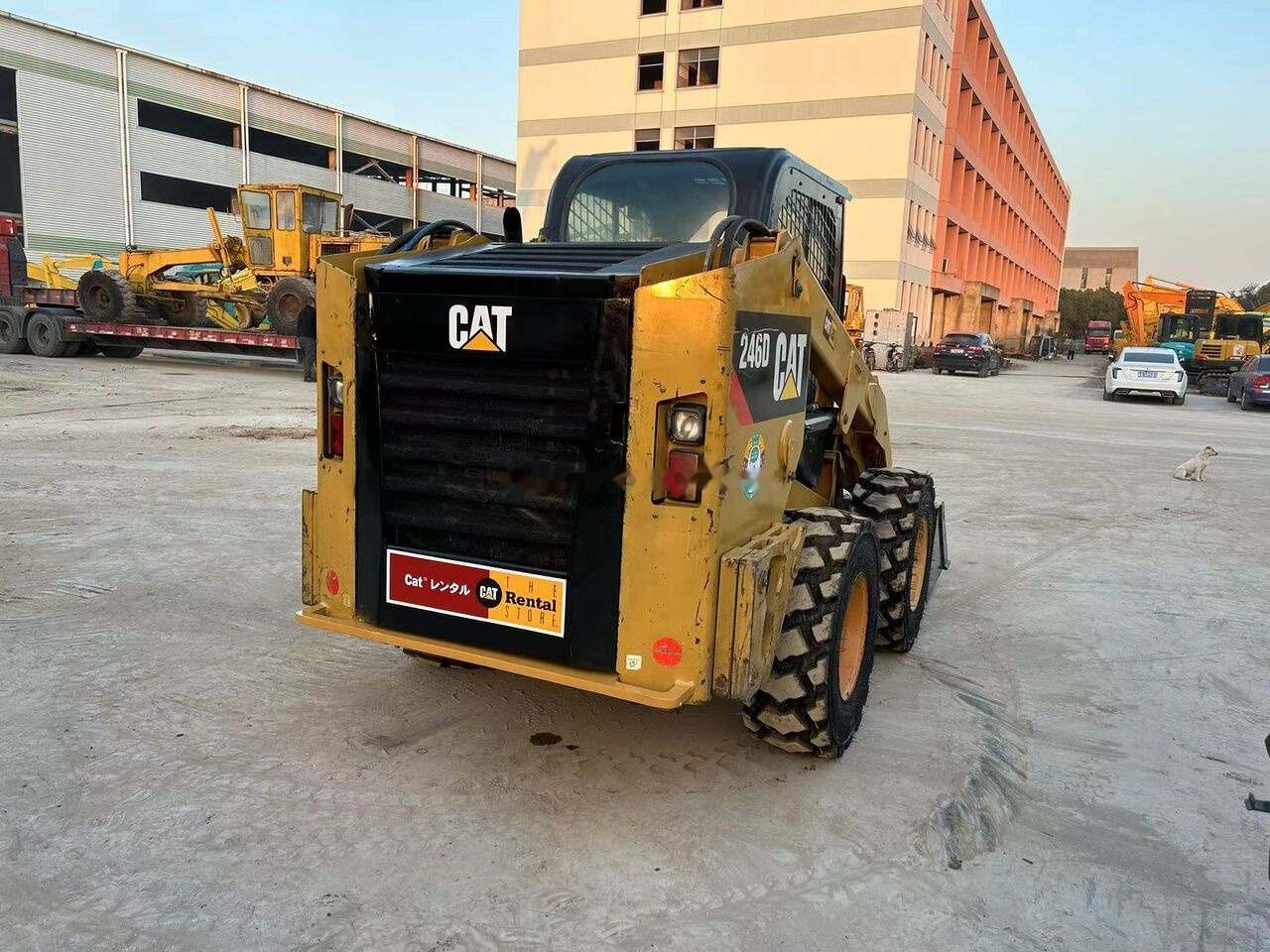 Máy xúc lật đa năng Caterpillar 246D: hình 6