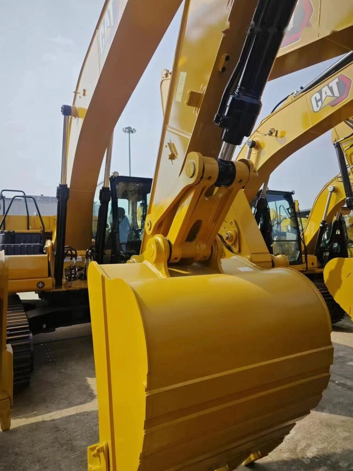 Caterpillar 320GC New - Máy xúc bánh xích: hình 2 Caterpillar 320GC New - Máy xúc bánh xích: hình 2