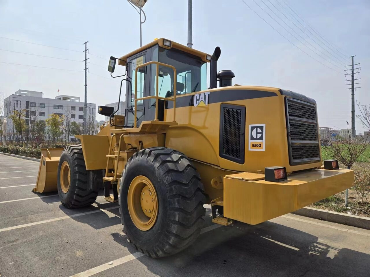 Caterpillar 950G - Máy xúc lật bánh lốp: hình 1 Caterpillar 950G - Máy xúc lật bánh lốp: hình 1