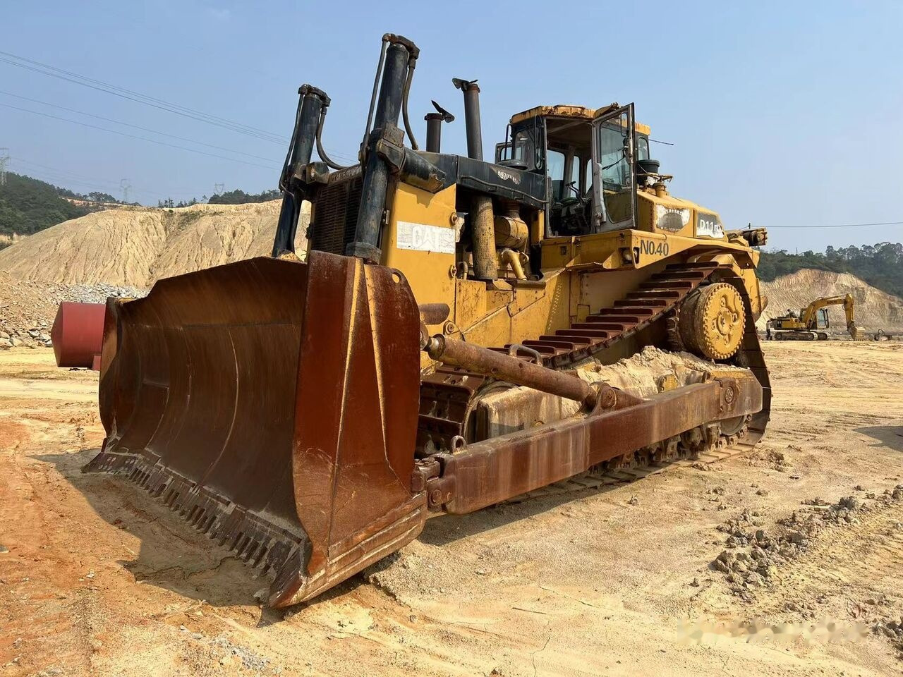 Caterpillar D10N - Máy ủi: hình 3 Caterpillar D10N - Máy ủi: hình 3