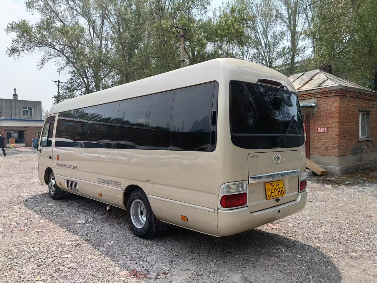 Coaster - Xe bus mini, Xe van chở khách: hình 2 Coaster - Xe bus mini, Xe van chở khách: hình 2