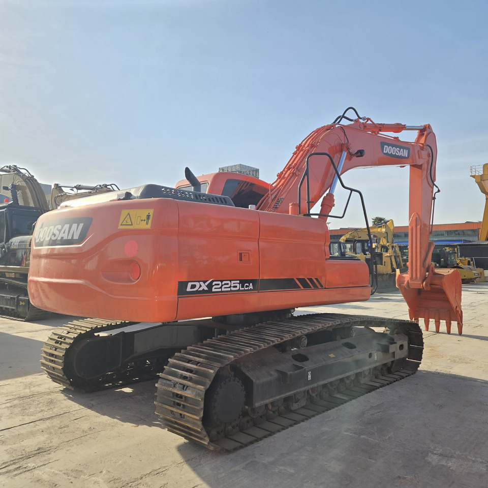 DOOSAN DX225LCA - Máy xúc bánh xích: hình 5 DOOSAN DX225LCA - Máy xúc bánh xích: hình 5