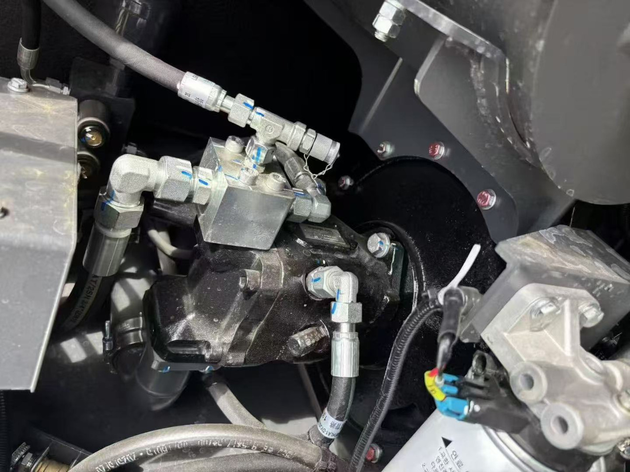 Cho thuê DOOSAN DX60D DOOSAN DX60D: hình 7