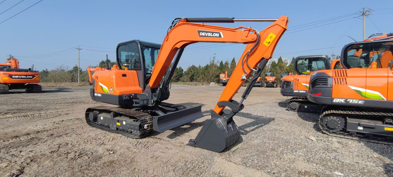 DOOSAN DX60E - Máy xúc mini: hình 1 DOOSAN DX60E - Máy xúc mini: hình 1