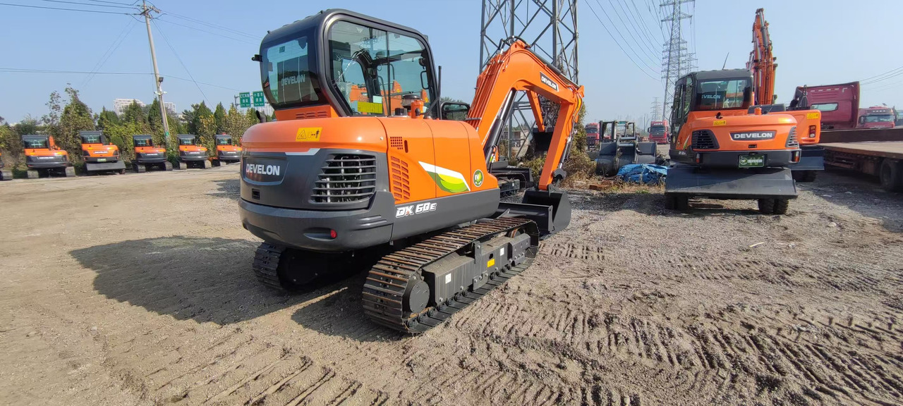 DOOSAN DX60E - Máy xúc mini: hình 4 DOOSAN DX60E - Máy xúc mini: hình 4