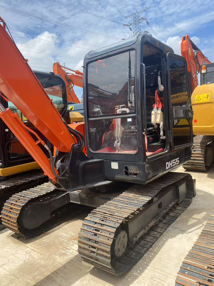 Doosan DH55 - Máy xúc mini: hình 4 Doosan DH55 - Máy xúc mini: hình 4