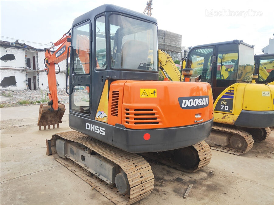 Doosan DH55-V - Máy xúc mini: hình 4 Doosan DH55-V - Máy xúc mini: hình 4