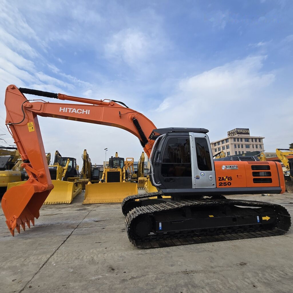 Hitachi ZX250 - Máy xúc bánh xích: hình 5 Hitachi ZX250 - Máy xúc bánh xích: hình 5