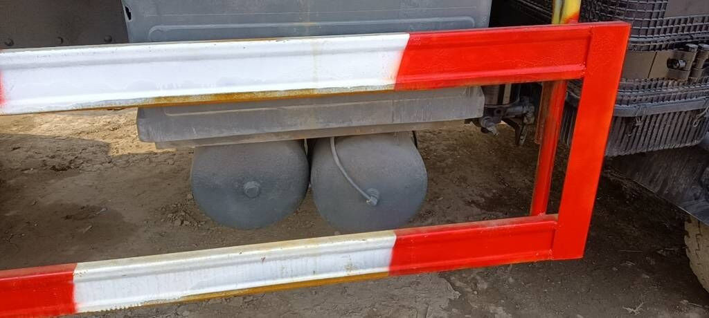 Howo ZZ3257N3647D1 - Xe ben: hình 2 Howo ZZ3257N3647D1 - Xe ben: hình 2