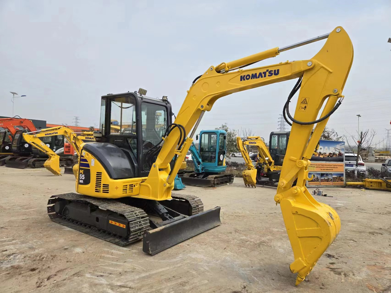 KOMATSU PC55MR - Máy xúc mini: hình 4 KOMATSU PC55MR - Máy xúc mini: hình 4