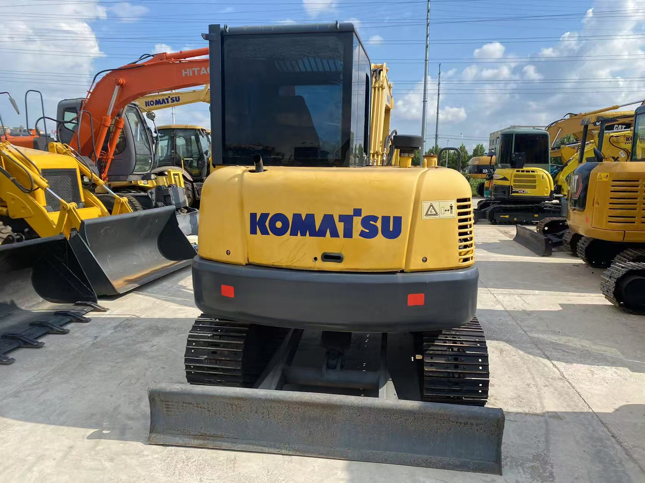 KOMATSU PC56-7 - Máy xúc mini: hình 2 KOMATSU PC56-7 - Máy xúc mini: hình 2