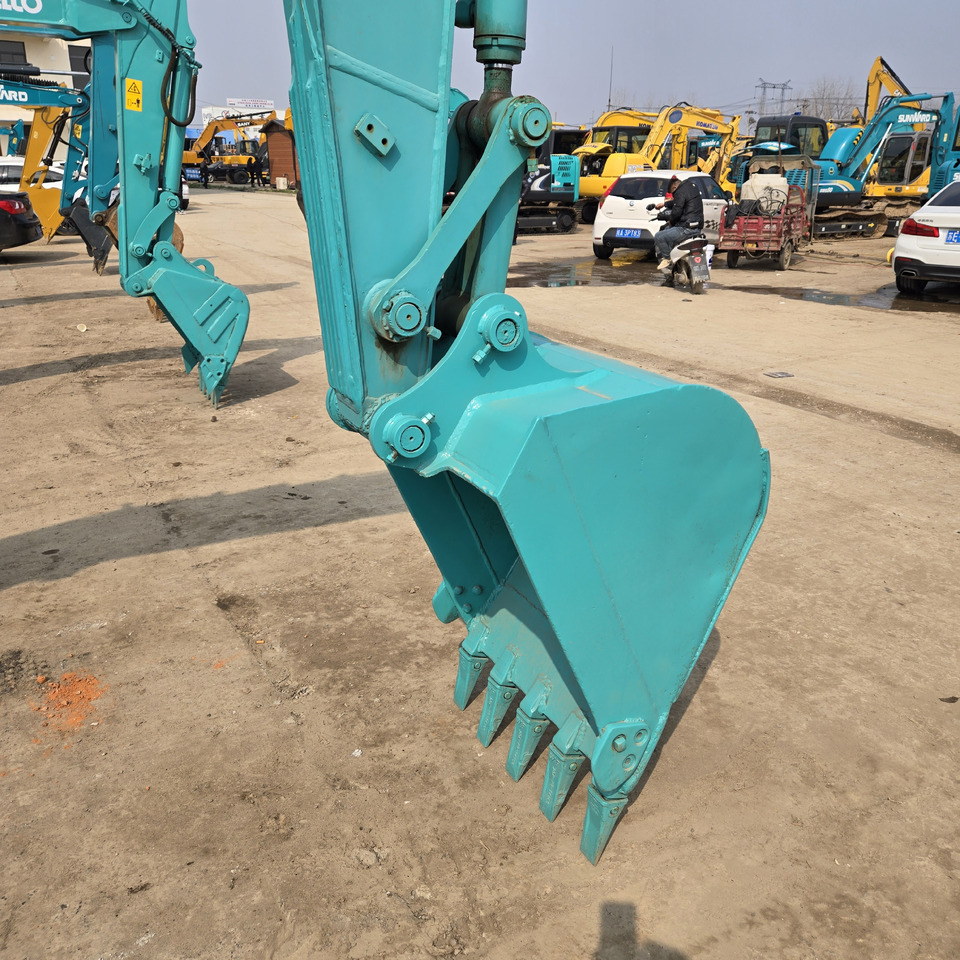 Kobelco SK75-8 - Máy xúc mini: hình 3 Kobelco SK75-8 - Máy xúc mini: hình 3