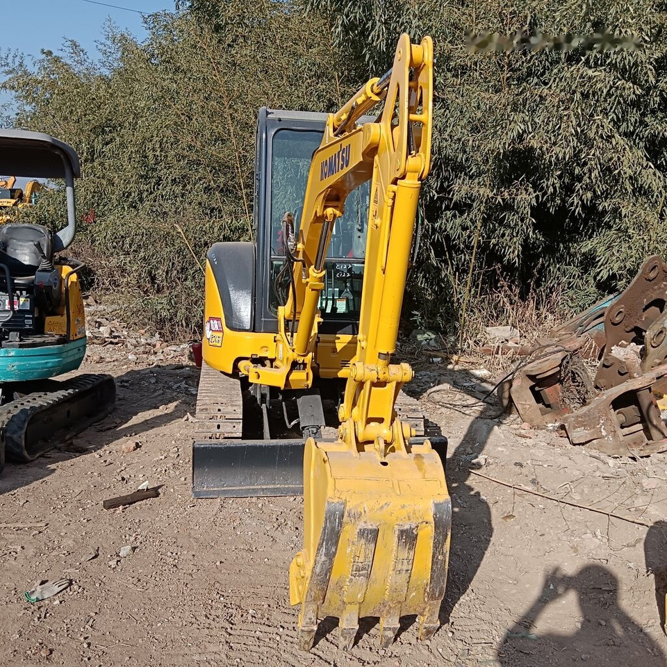 Komatsu PC30MR - Máy xúc mini: hình 4 Komatsu PC30MR - Máy xúc mini: hình 4
