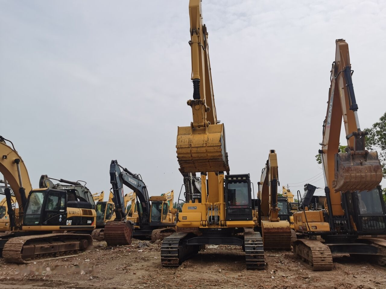Komatsu PC450-8 - Máy xúc bánh xích: hình 5 Komatsu PC450-8 - Máy xúc bánh xích: hình 5