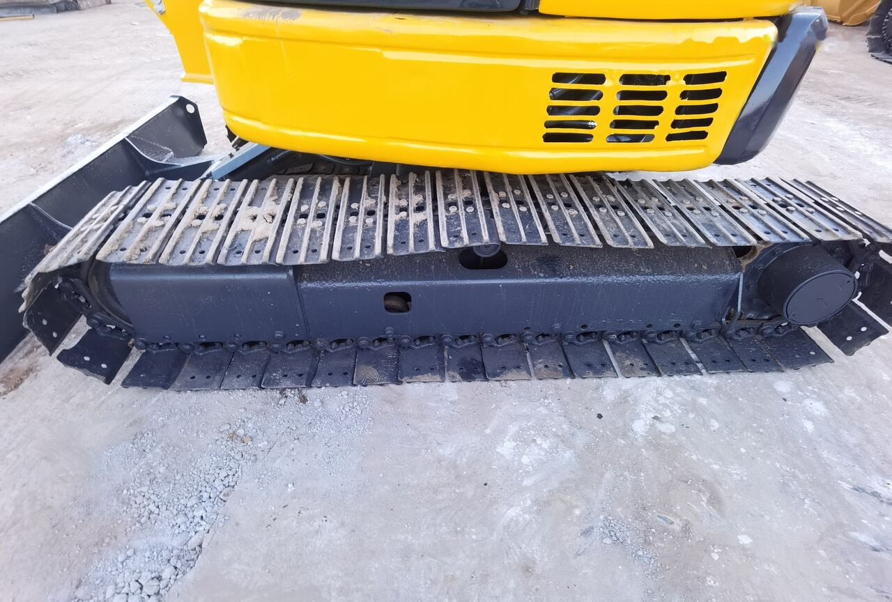 Komatsu PC50MR - Máy xúc mini: hình 2 Komatsu PC50MR - Máy xúc mini: hình 2