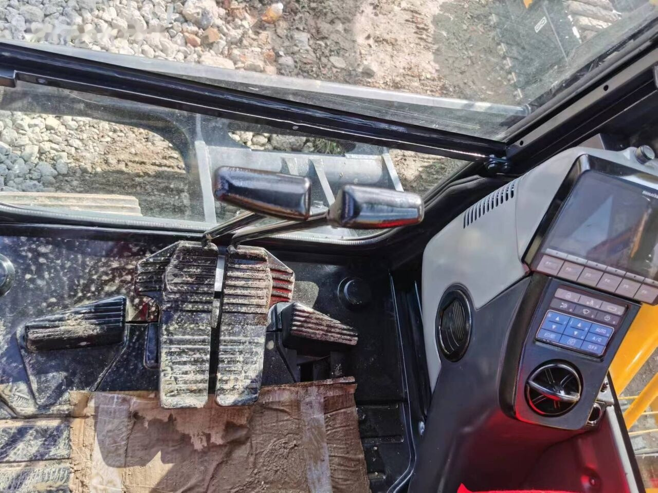 Máy xúc mini Komatsu PC70-8: hình 9