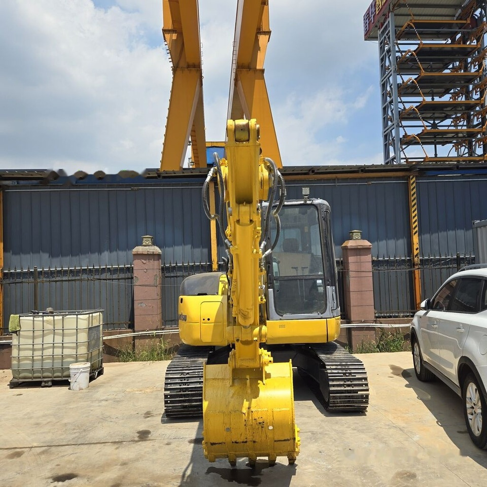 Komatsu PC78US - Máy xúc mini: hình 4 Komatsu PC78US - Máy xúc mini: hình 4