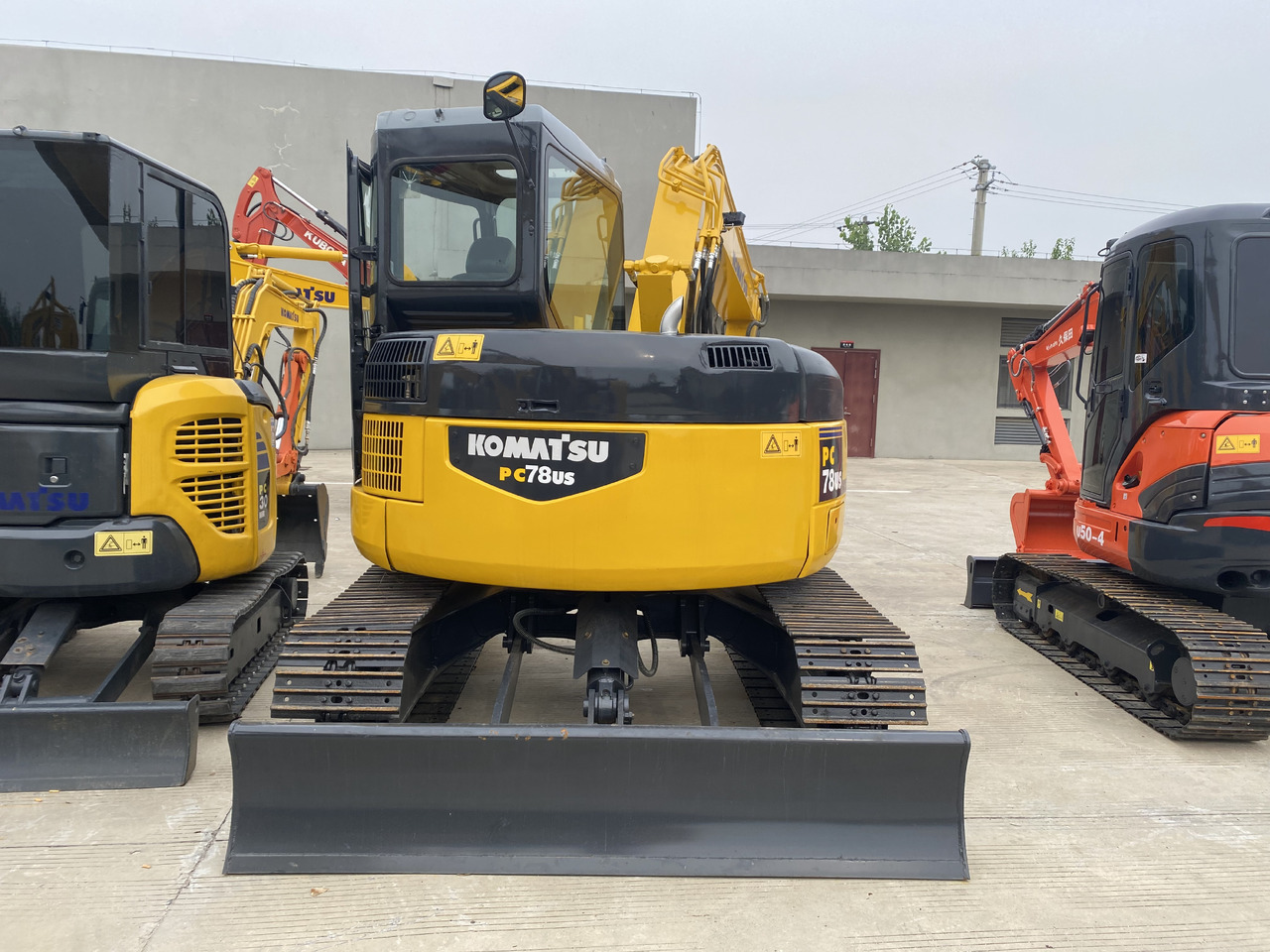Komatsu PC78US - Máy xúc mini: hình 3 Komatsu PC78US - Máy xúc mini: hình 3