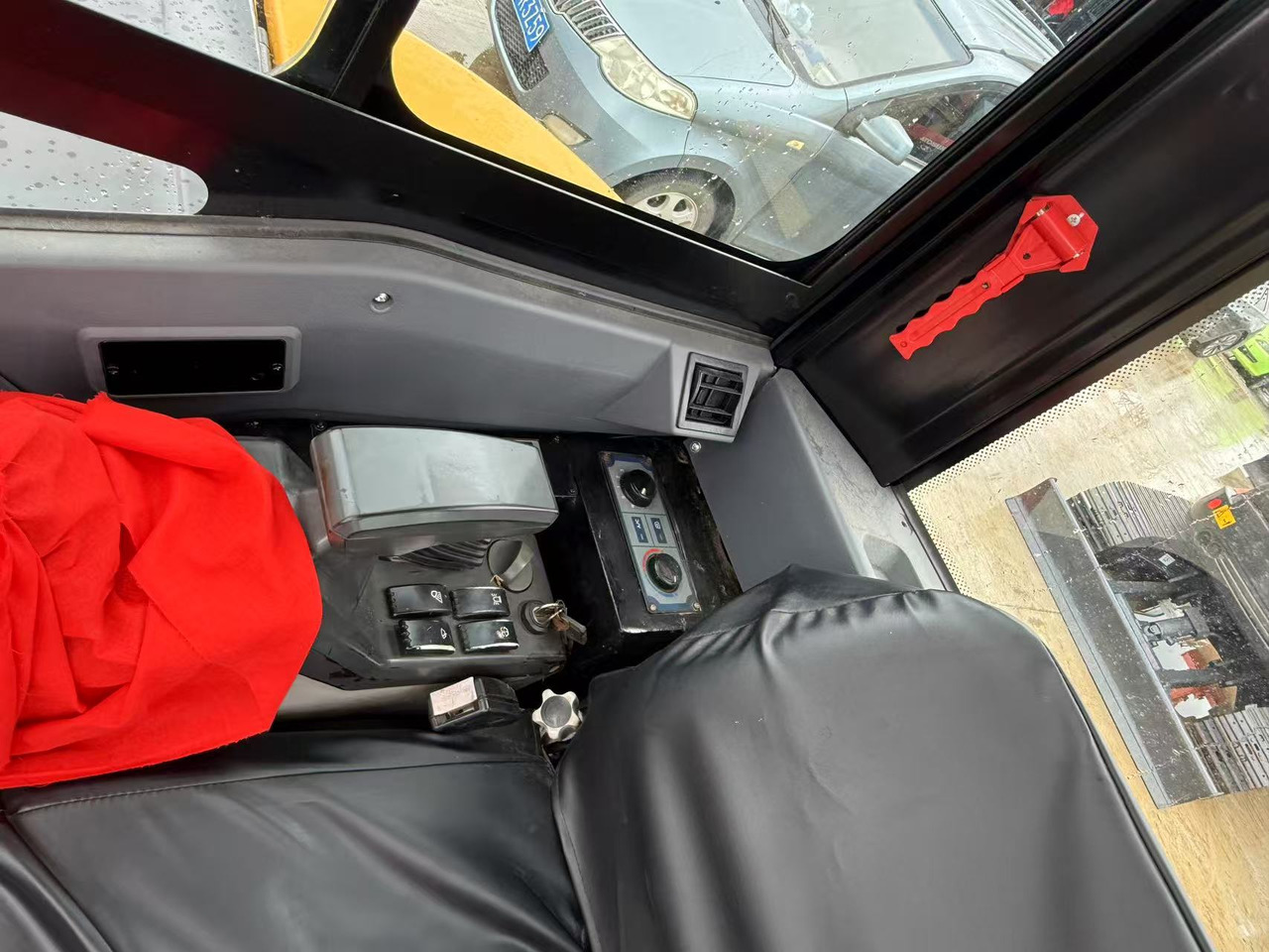 SANY SY35U - Máy xúc mini: hình 4 SANY SY35U - Máy xúc mini: hình 4