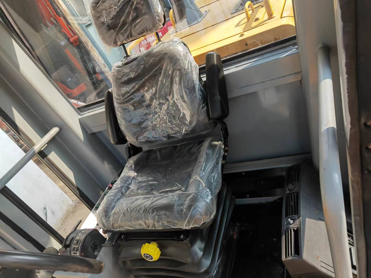 SEM 919 - Máy san: hình 2 SEM 919 - Máy san: hình 2