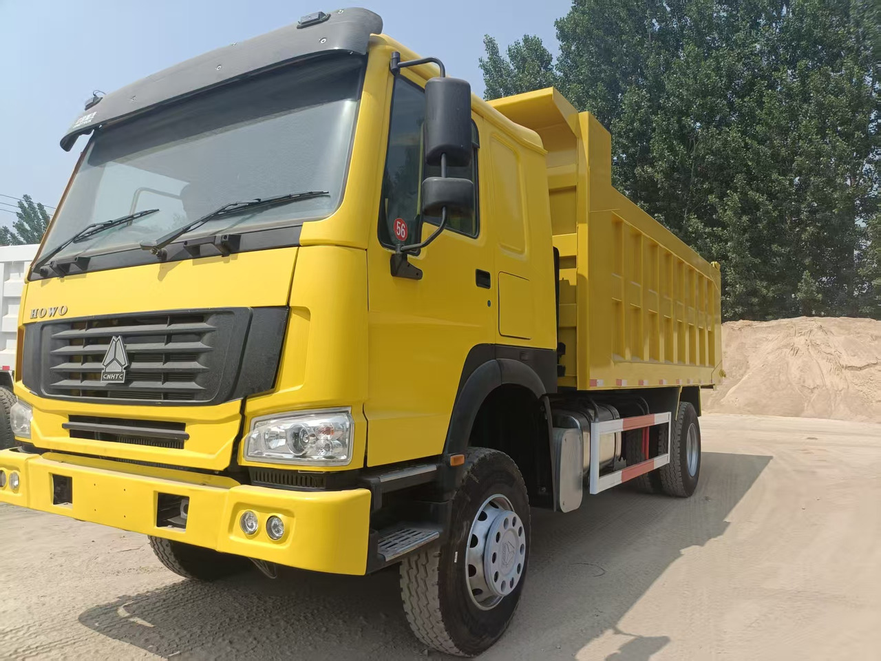 SINOTRUK HOWO 4x2 - Xe ben: hình 2 SINOTRUK HOWO 4x2 - Xe ben: hình 2