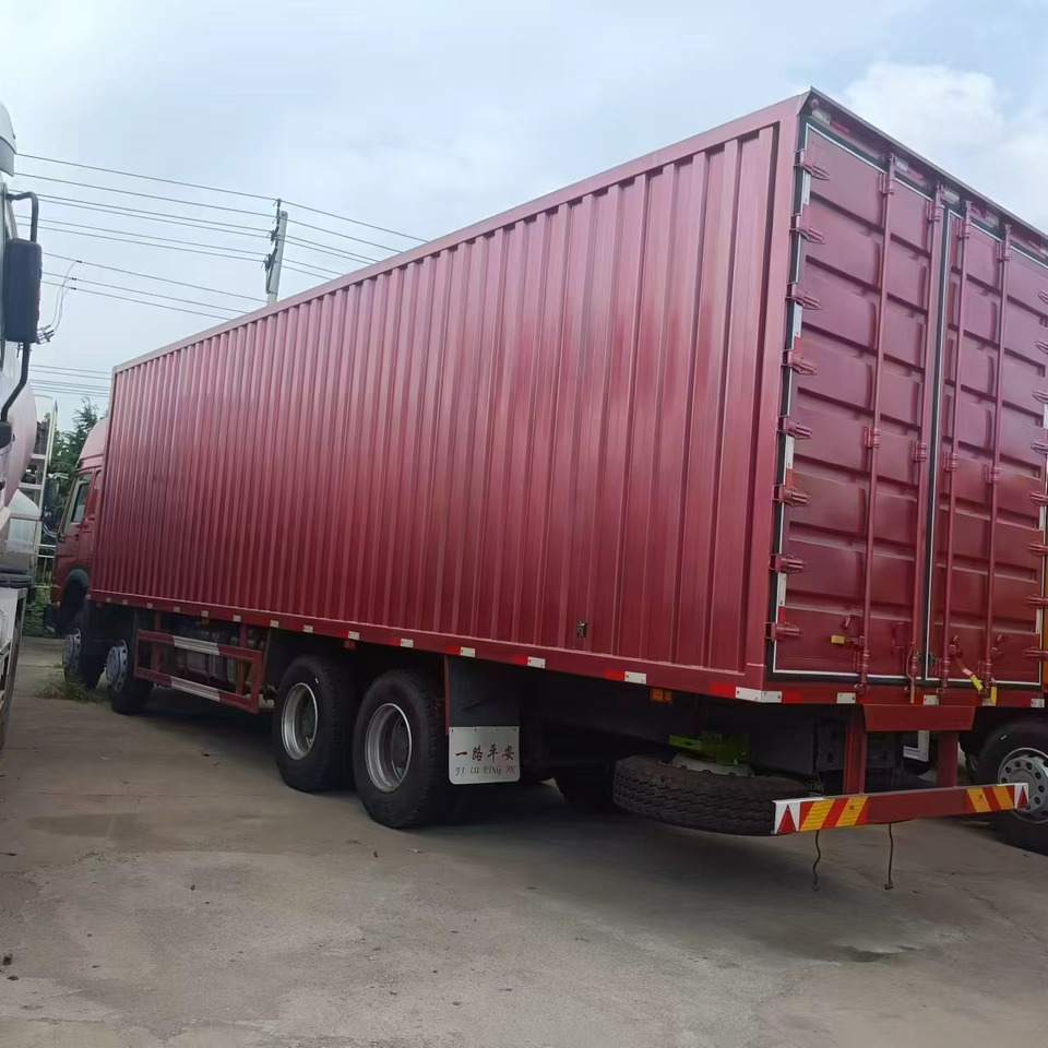 SINOTRUK HOWO - Xe tải hộp: hình 3 SINOTRUK HOWO - Xe tải hộp: hình 3