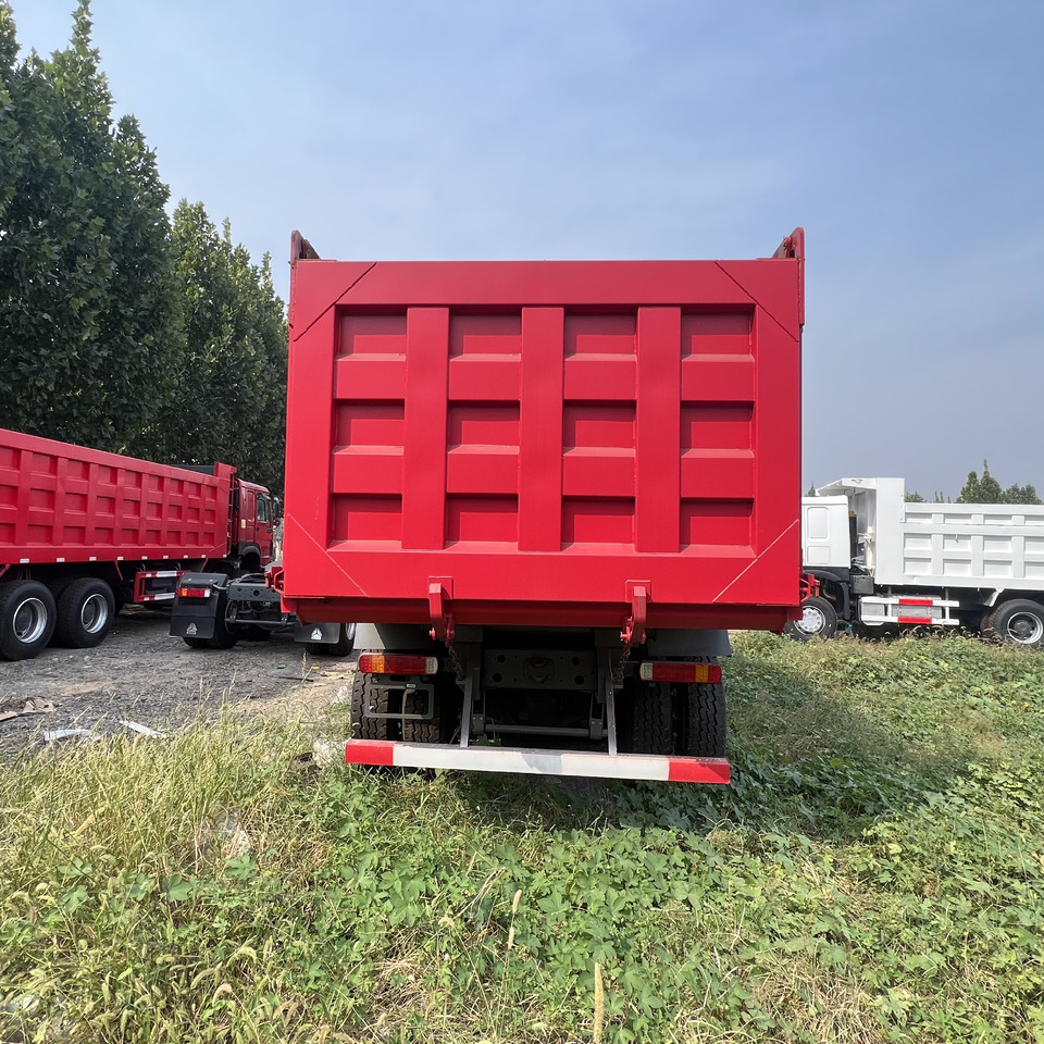 SINOTRUK HOWO - Xe ben: hình 3 SINOTRUK HOWO - Xe ben: hình 3
