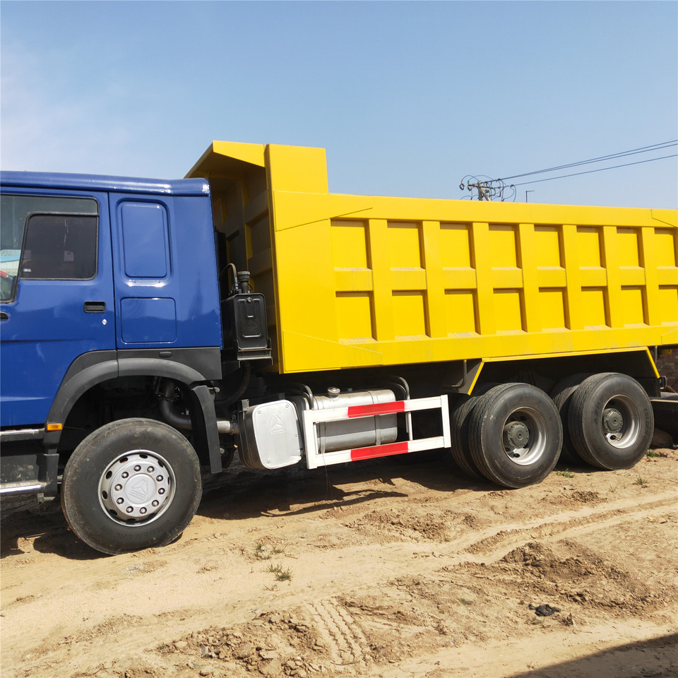 SINOTRUK HOWO - Xe ben: hình 1 SINOTRUK HOWO - Xe ben: hình 1