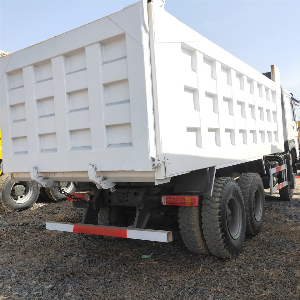 SINOTRUK HOWO - Xe ben: hình 5 SINOTRUK HOWO - Xe ben: hình 5