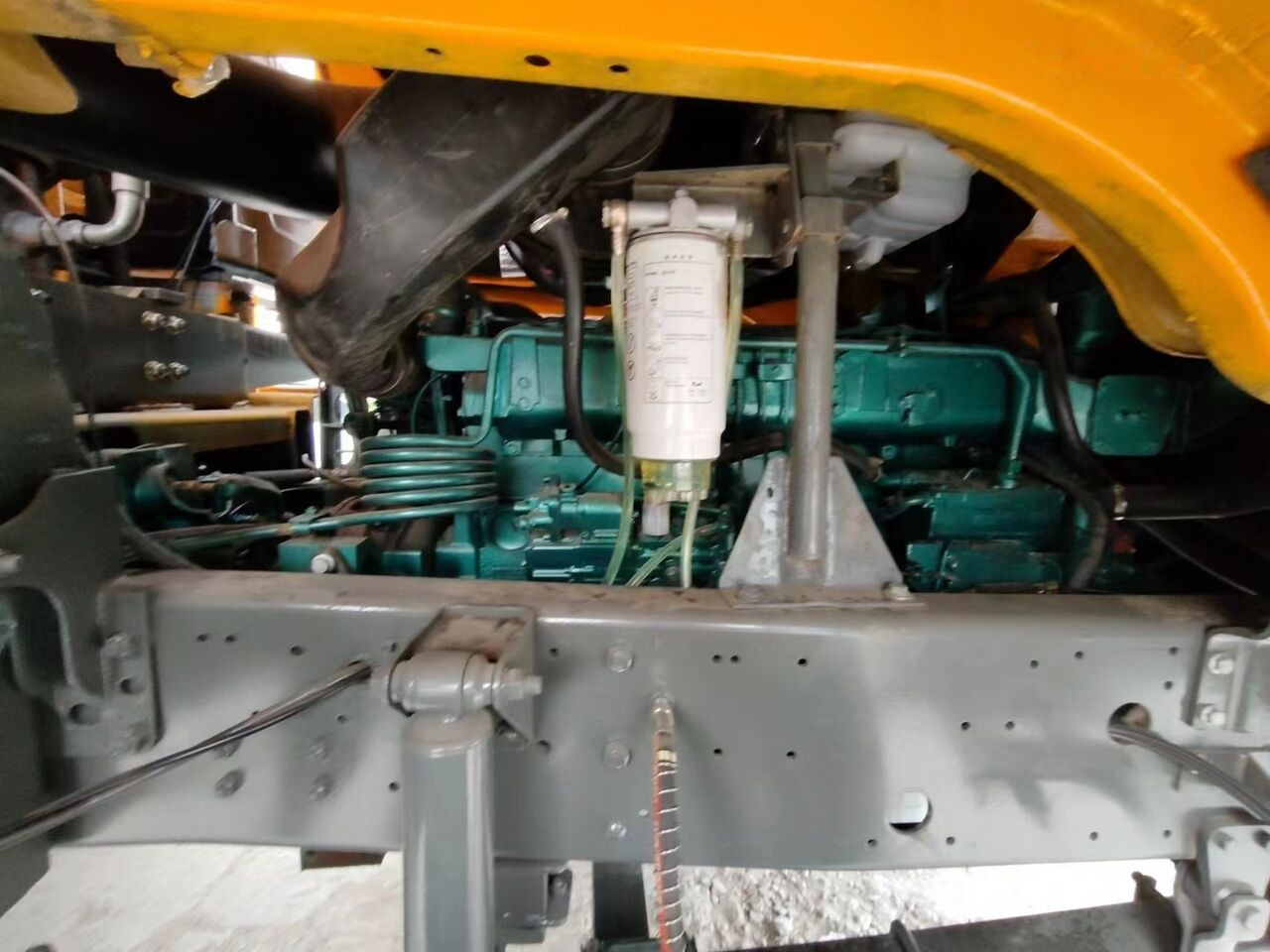 Sinotruk Howo 8*4 - Xe ben: hình 3 Sinotruk Howo 8*4 - Xe ben: hình 3