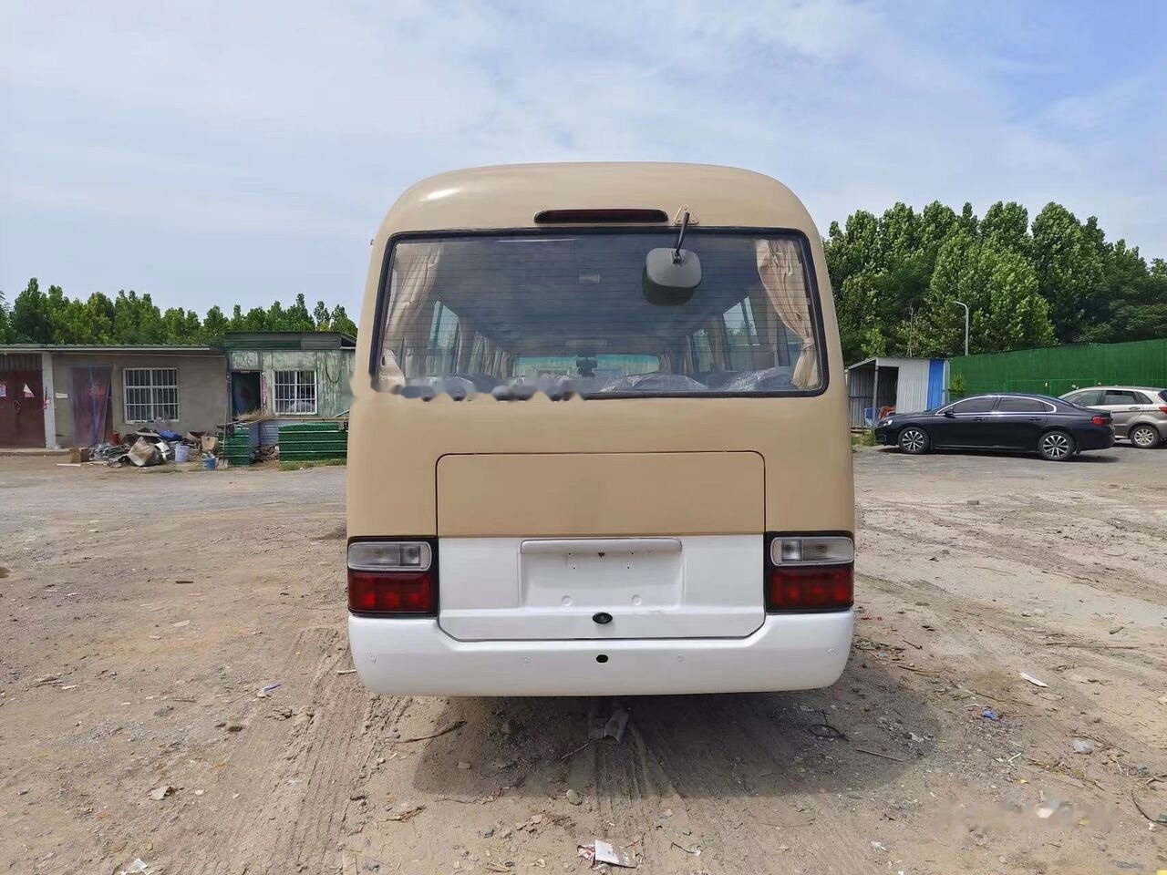 Toyota Coaster - Xe bus đô thị: hình 3 Toyota Coaster - Xe bus đô thị: hình 3