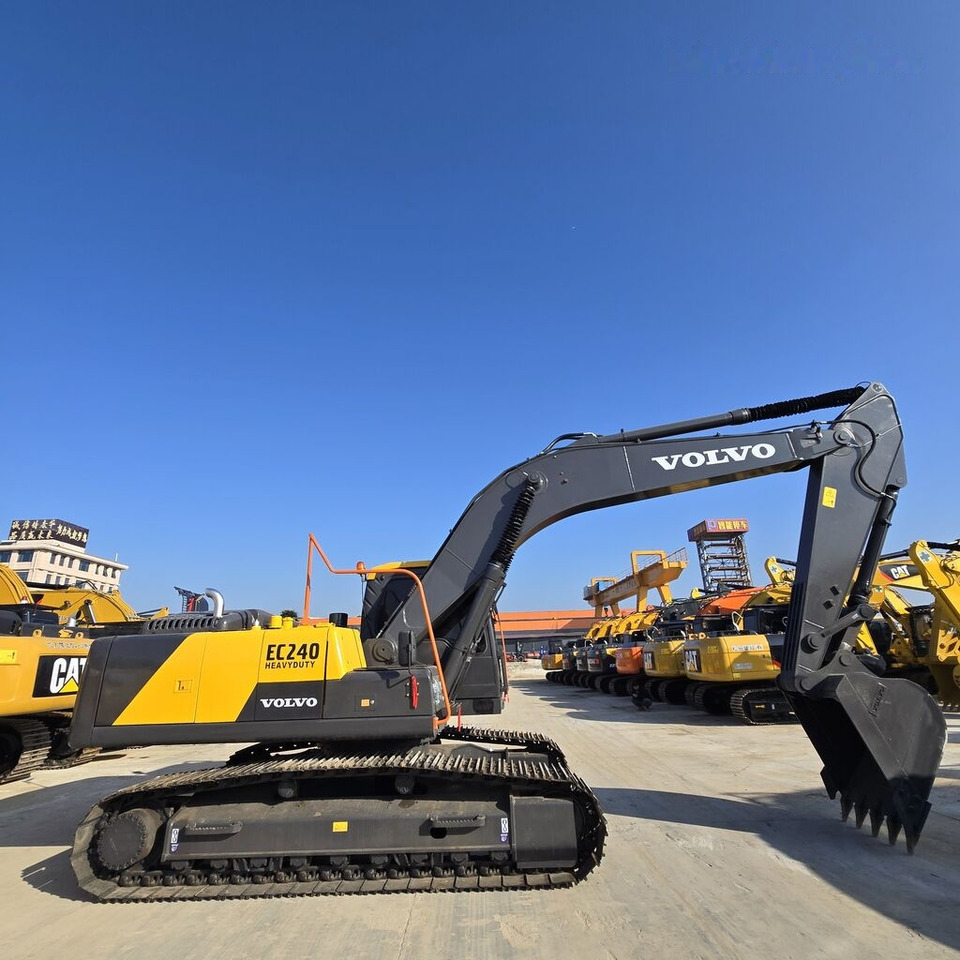 Volvo EC240 - Máy xúc bánh xích: hình 4 Volvo EC240 - Máy xúc bánh xích: hình 4